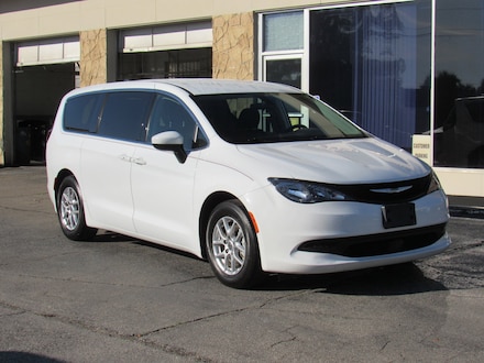 2022 Chrysler Voyager LX Passenger Van