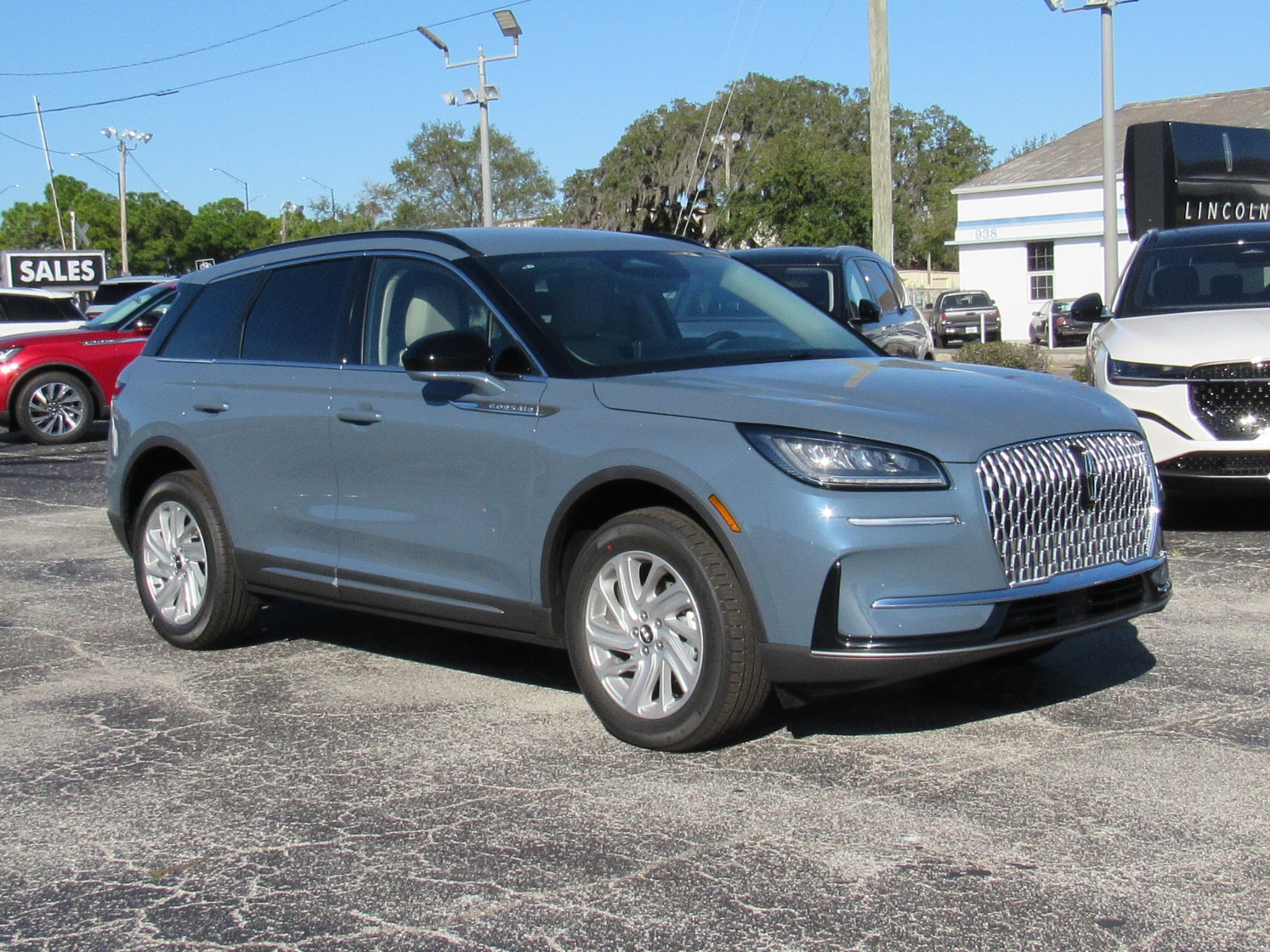 2026 Lincoln Corsair Premiere's photo