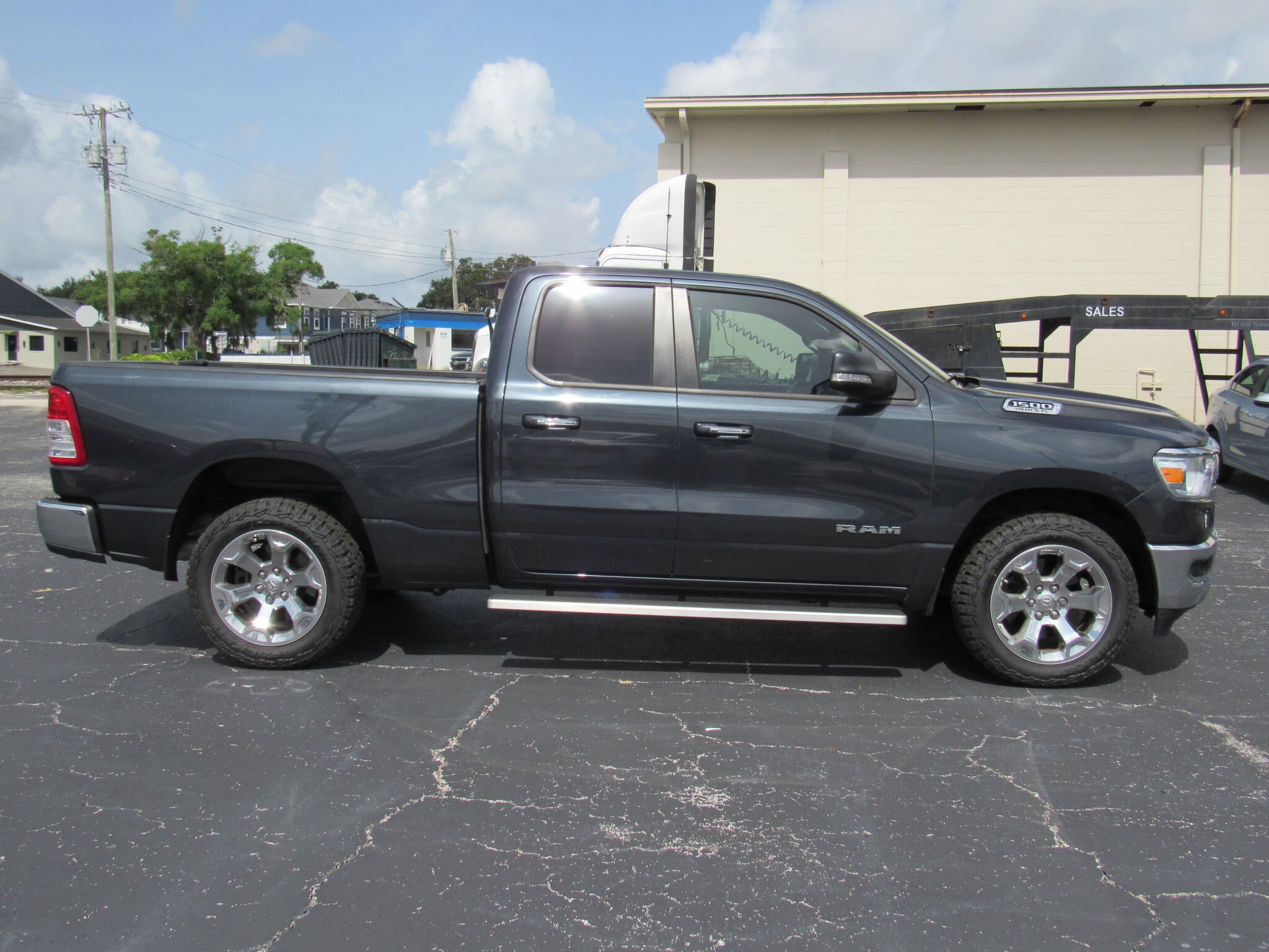 Used 2019 RAM Ram 1500 Pickup Big Horn/Lone Star with VIN 1C6RREBT4KN617917 for sale in Lakeland, FL