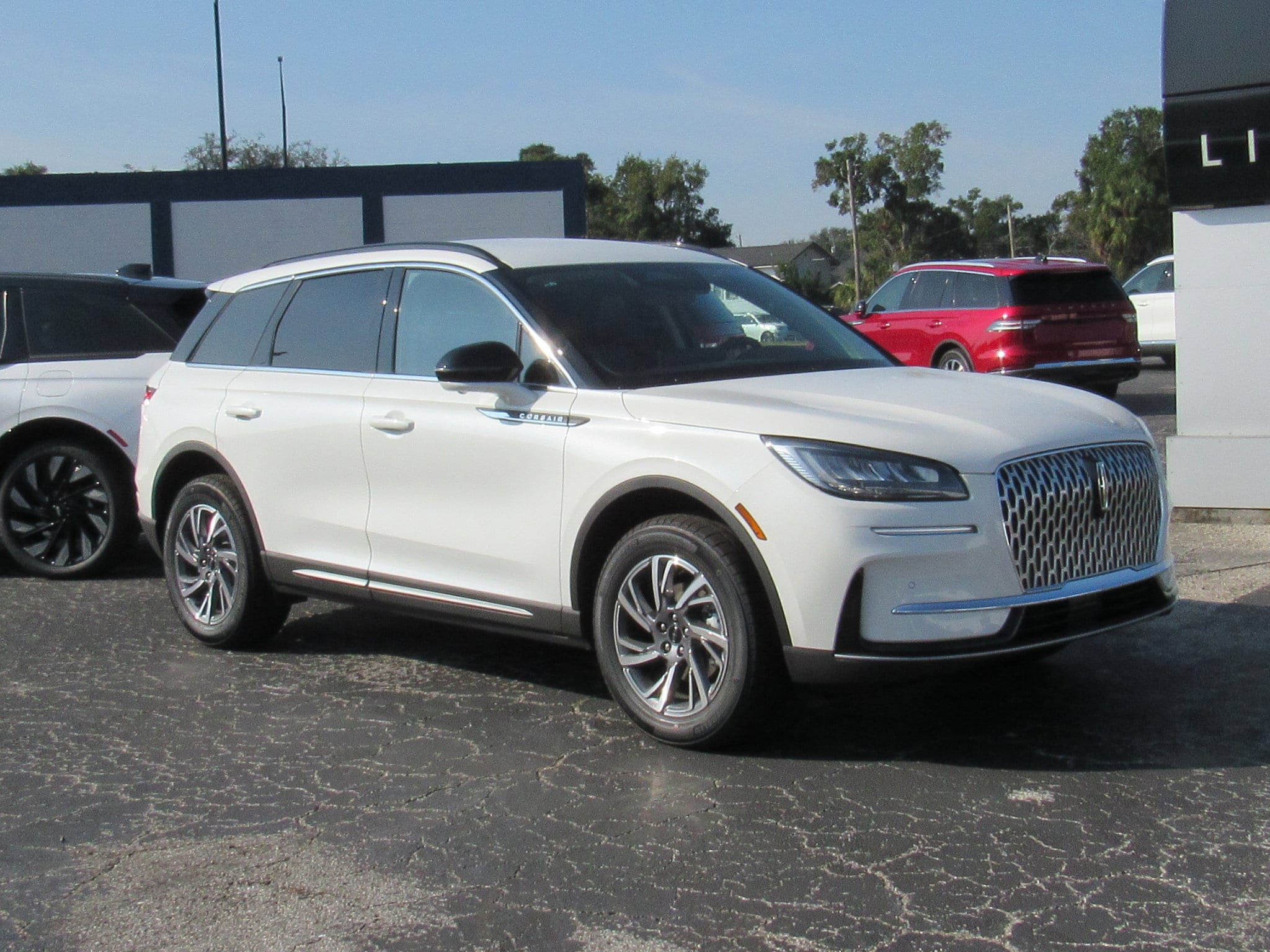 2026 Lincoln Corsair Premiere's photo