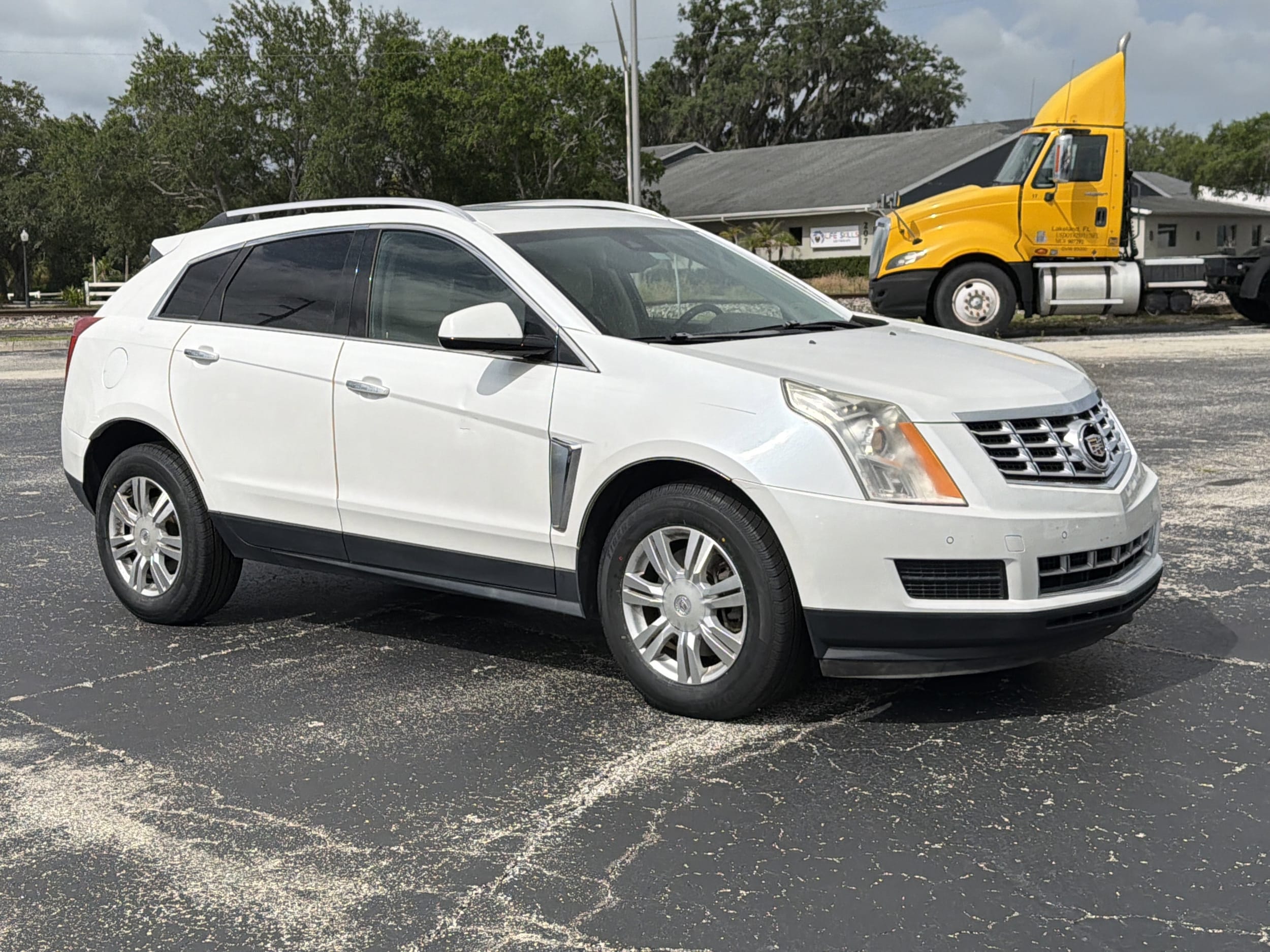 2016 Cadillac SRX FWD Luxury Collection's photo
