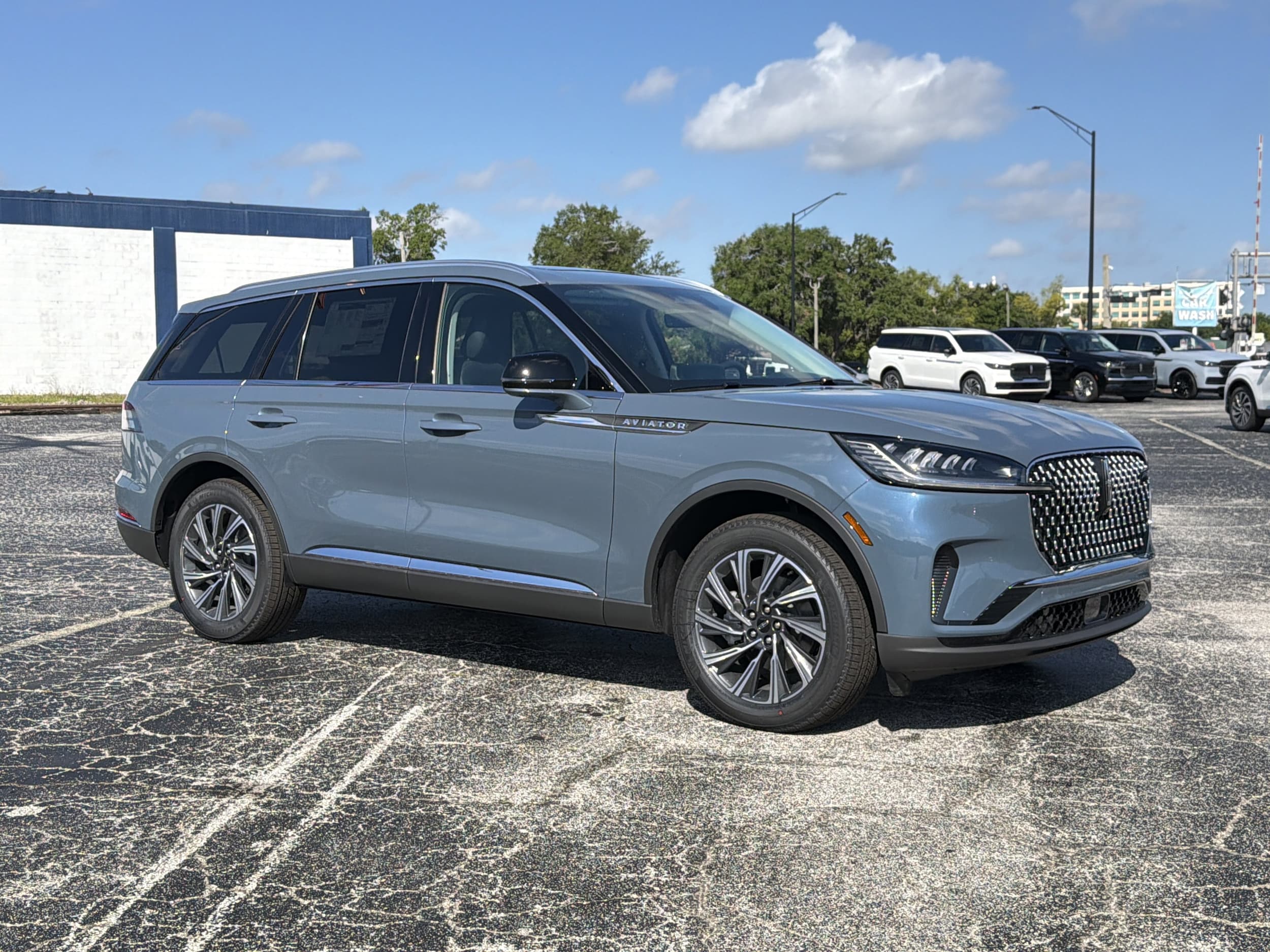 2026 Lincoln Aviator Premiere AWD's photo
