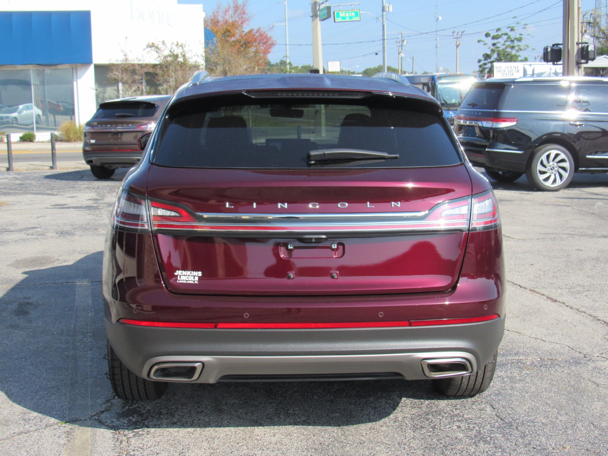 2021 Lincoln Nautilus Reserve photo 3