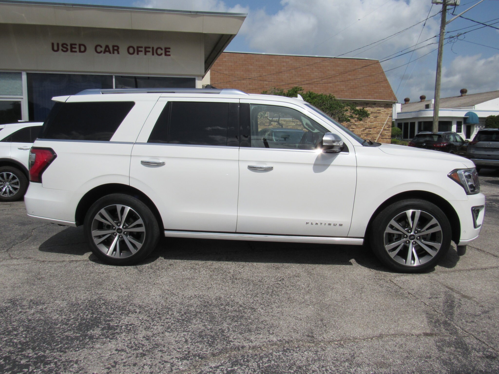 Used 2021 Ford Expedition Platinum with VIN 1FMJU1LT7MEA30220 for sale in Lakeland, FL