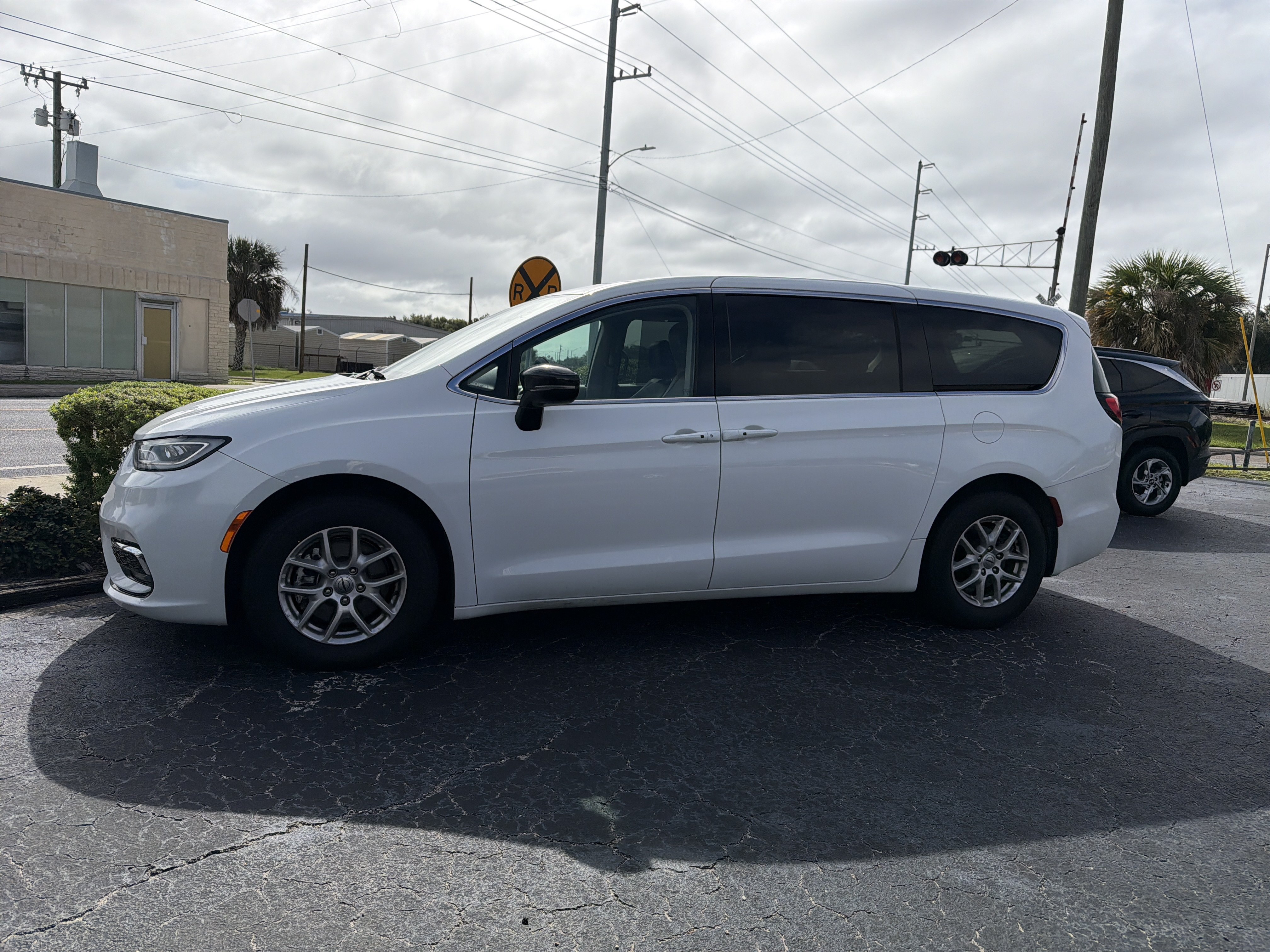 2024 Chrysler Pacifica