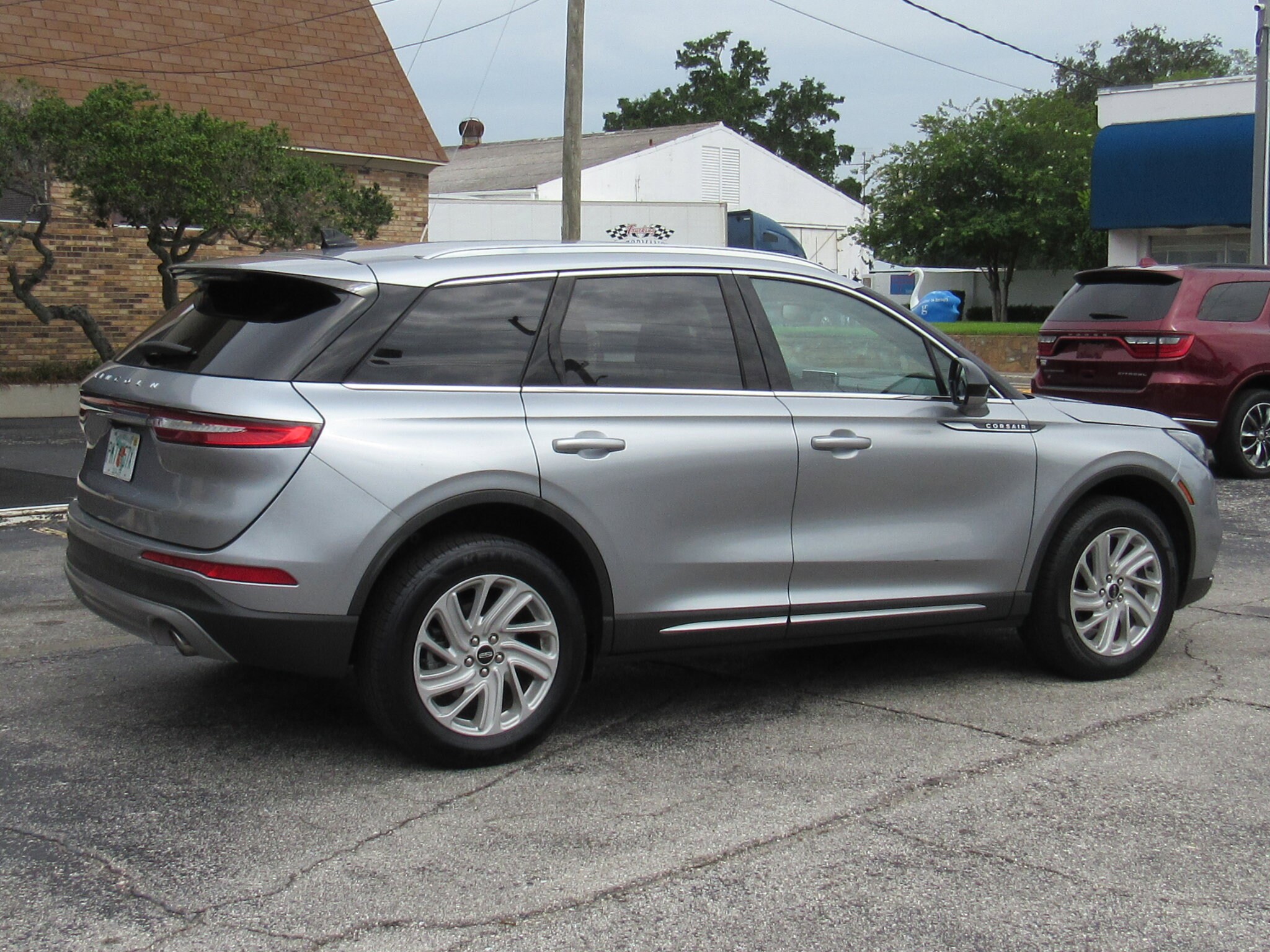 2022 Lincoln Corsair Standard photo 3