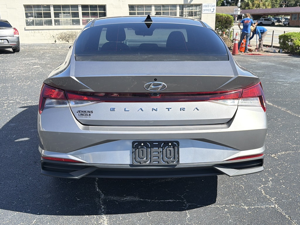 Used 2021 Hyundai Elantra SEL Sedan