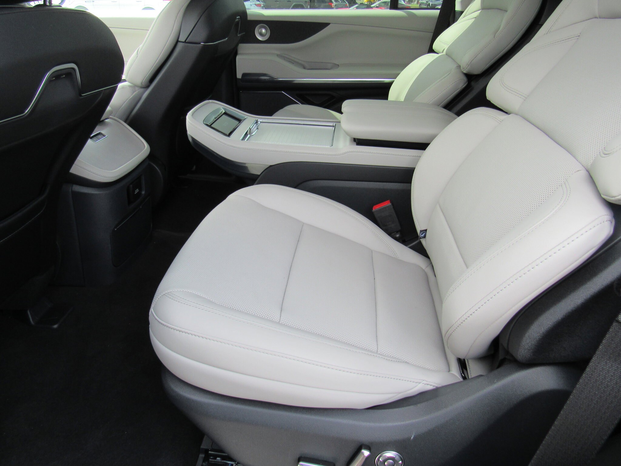 2025 Lincoln Navigator Reserve - Photo 12