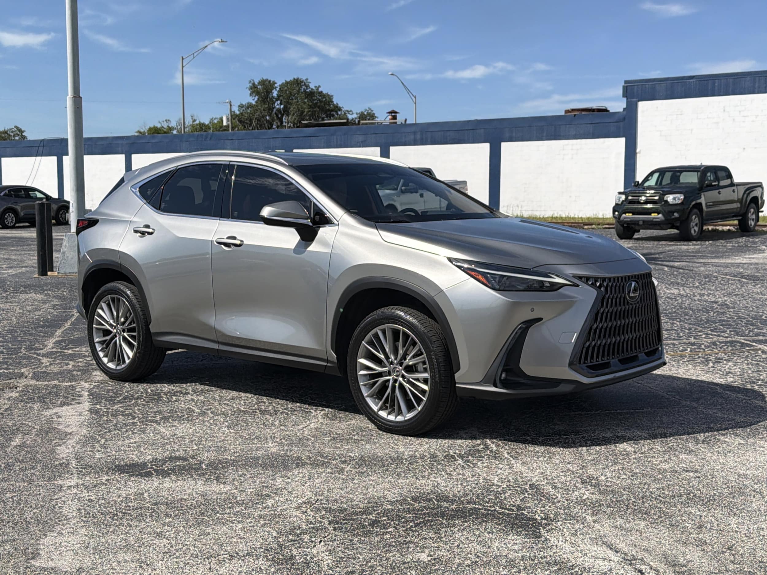 2022 Lexus NX 350h 350h Premium AWD's photo