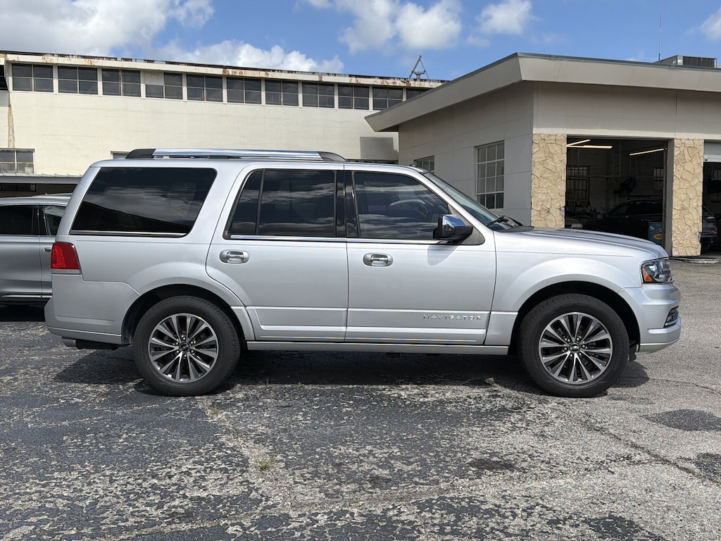 Used 2016 Lincoln Navigator Select SUV