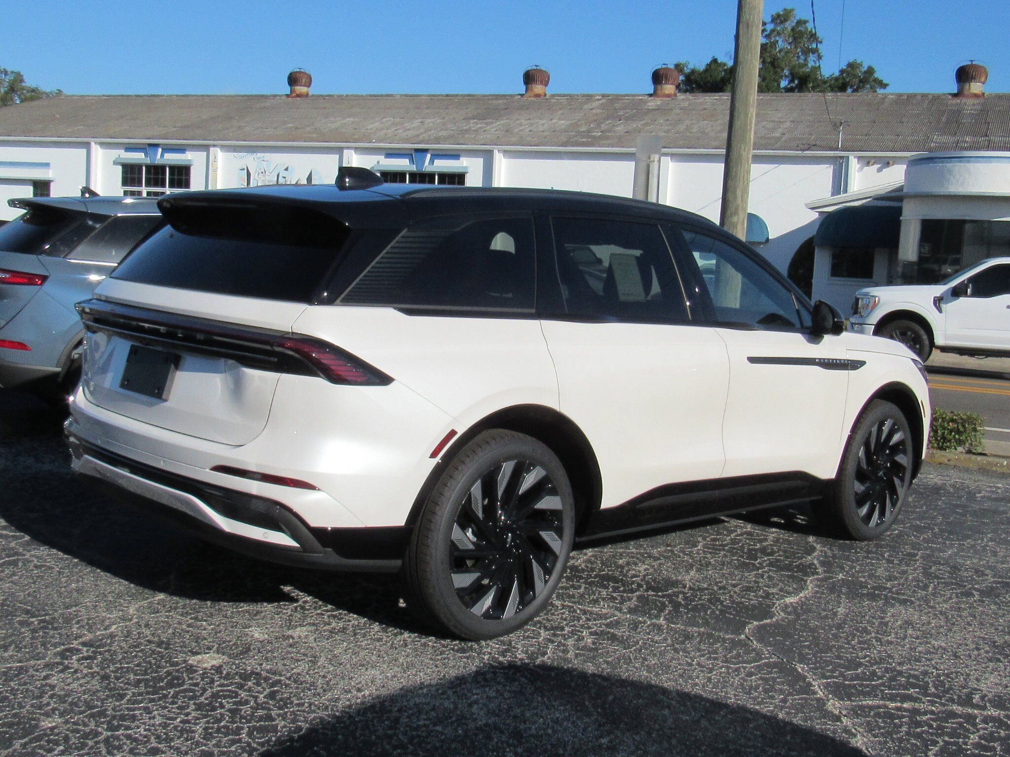 2026 Lincoln Nautilus Reserve photo 3