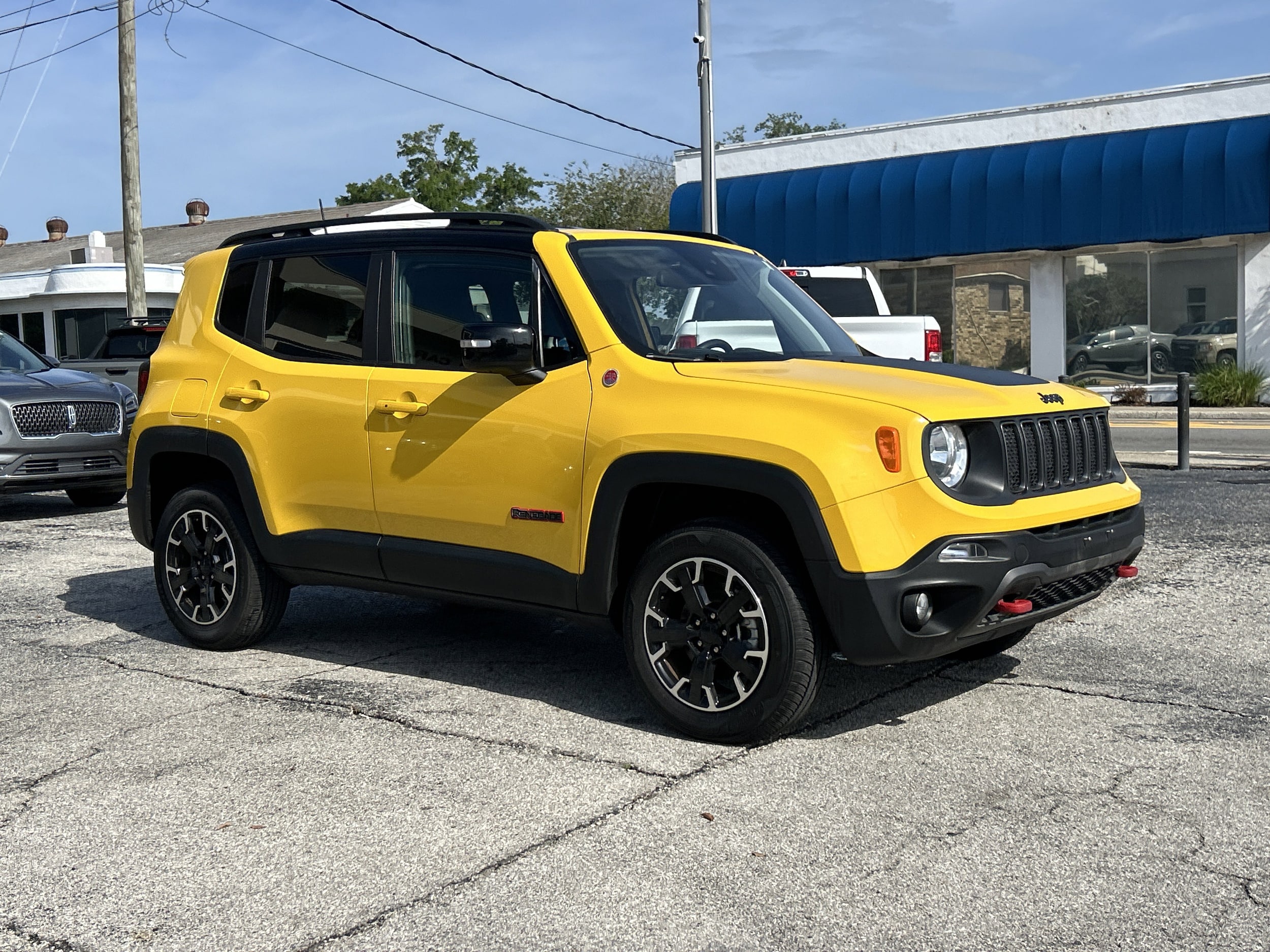 2023 Jeep Renegade Trailhawk