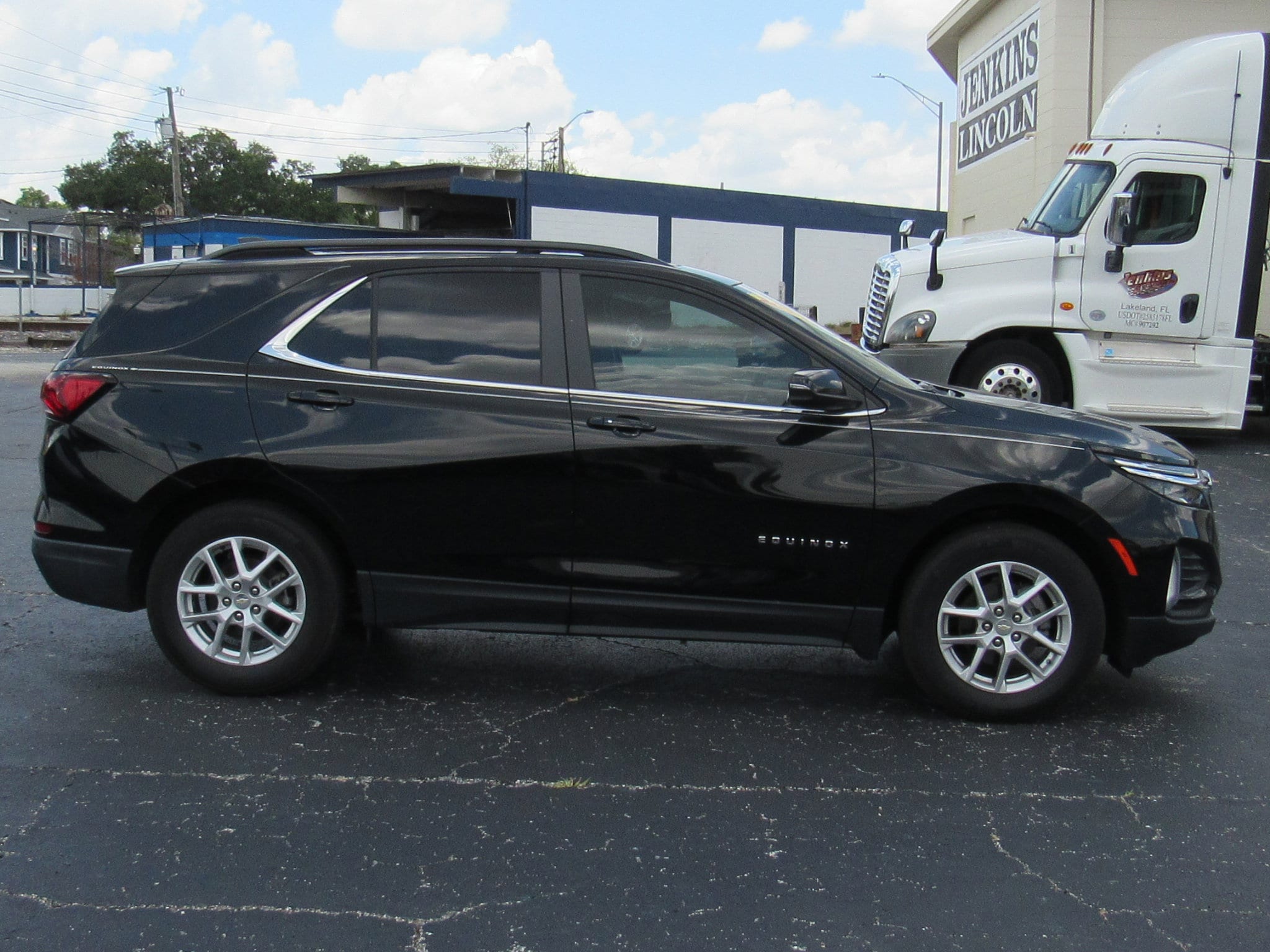 Used 2022 Chevrolet Equinox LT with VIN 3GNAXKEV6NL281741 for sale in Lakeland, FL