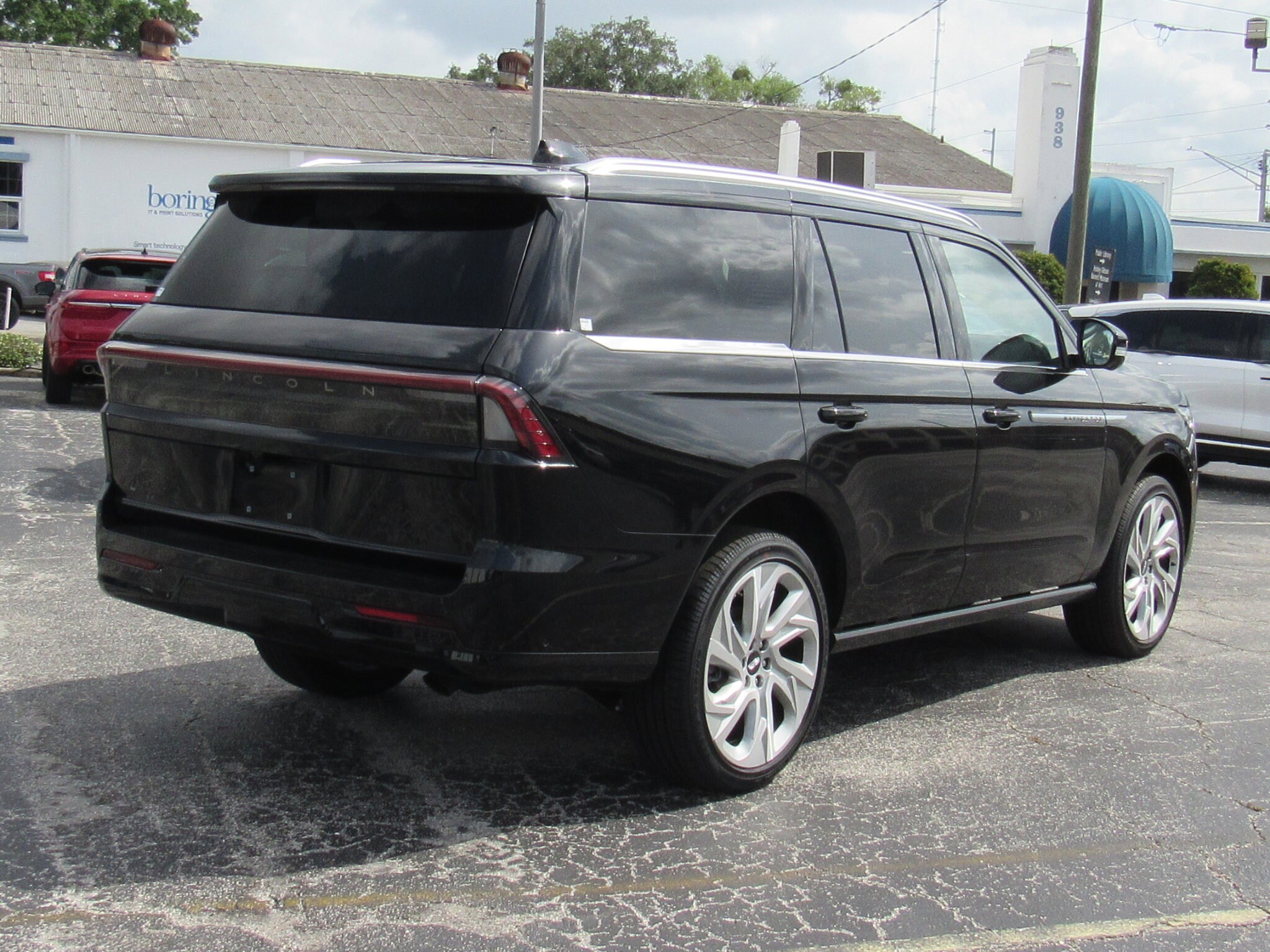 2025 Lincoln Navigator Reserve photo 3