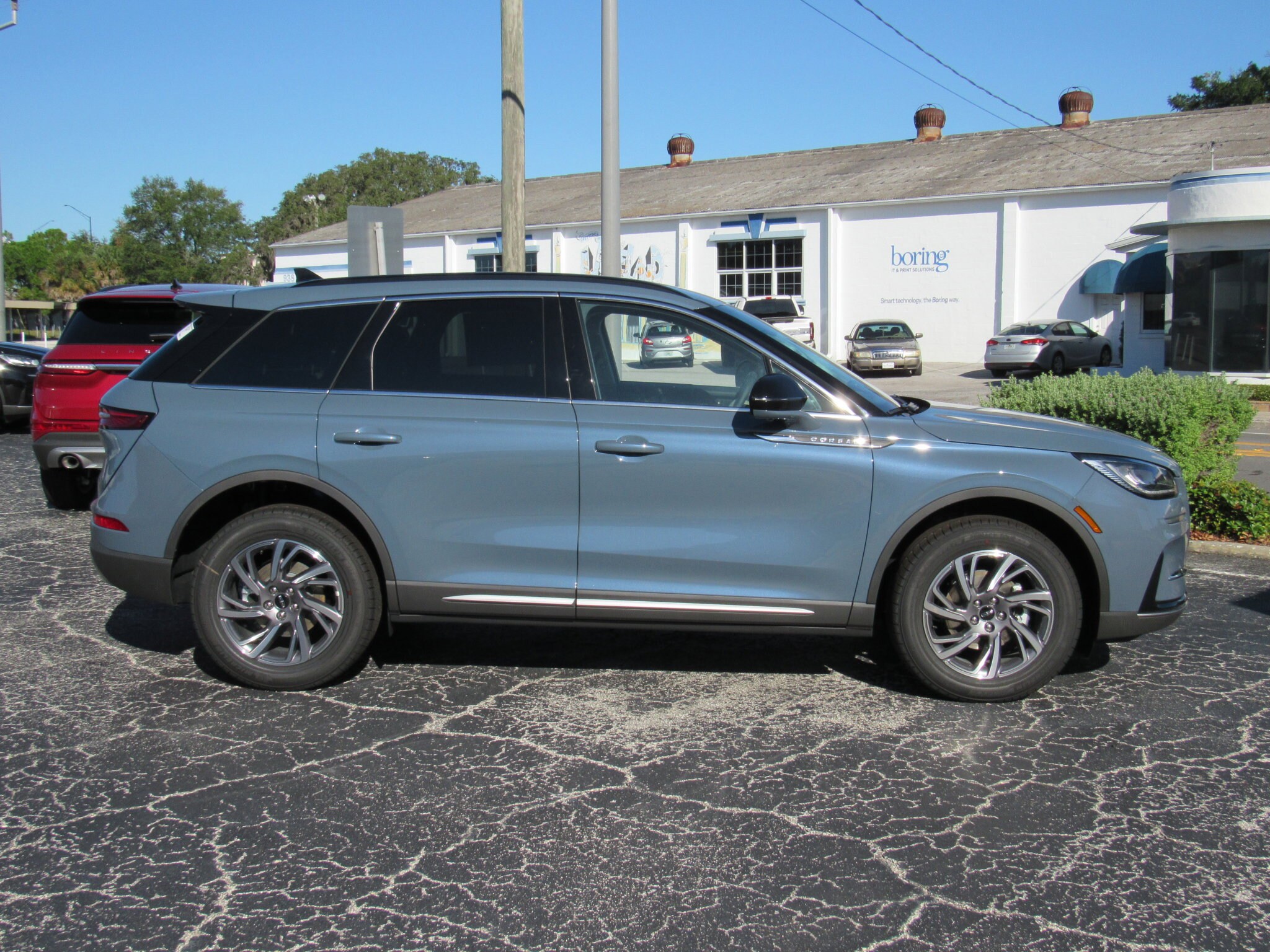 2026 Lincoln Corsair Premiere photo 2