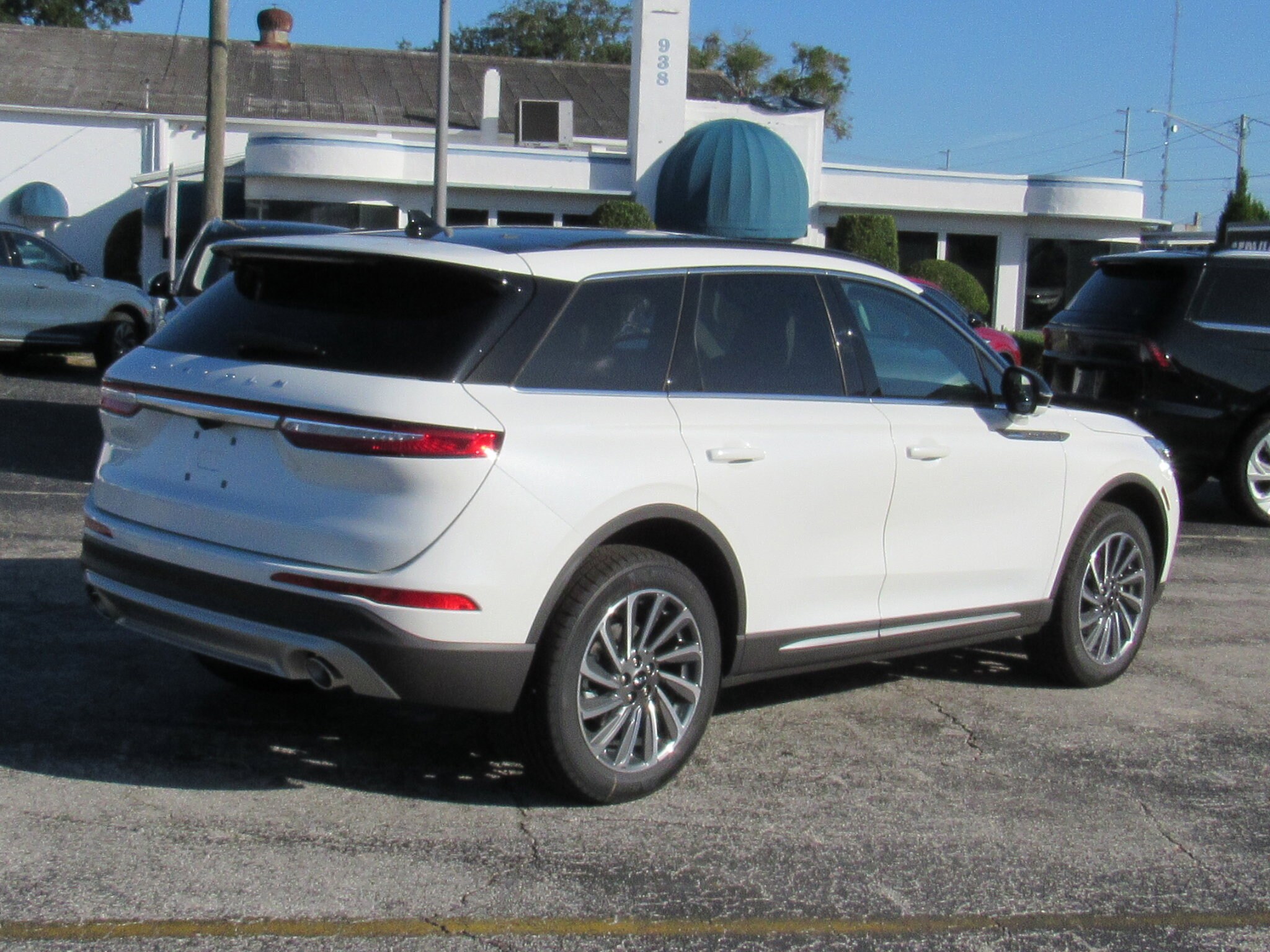 2026 Lincoln Corsair Reserve photo 2