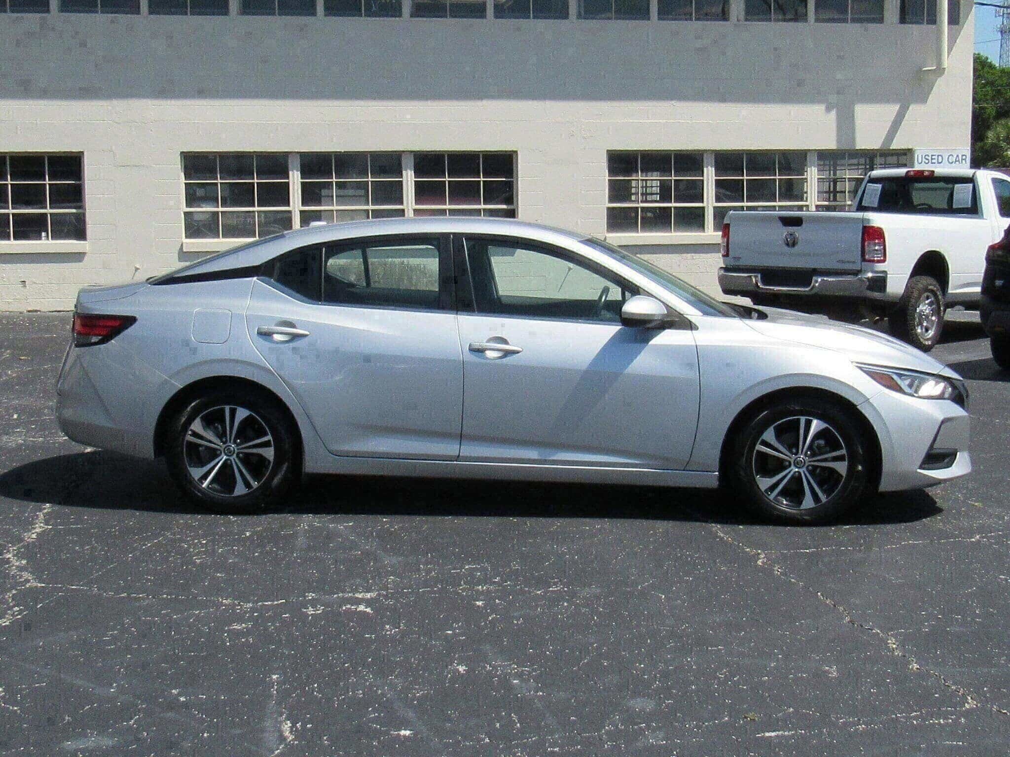 Used 2022 Nissan Sentra SV with VIN 3N1AB8CV4NY273088 for sale in Lakeland, FL