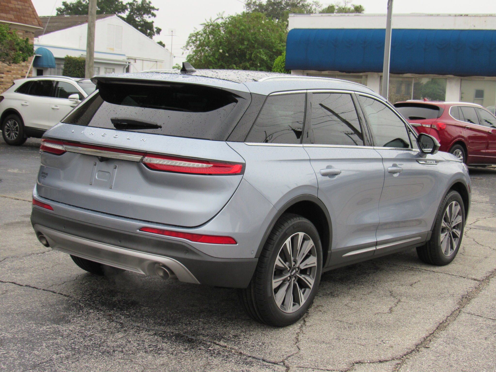 2022 Lincoln Corsair Reserve photo 3