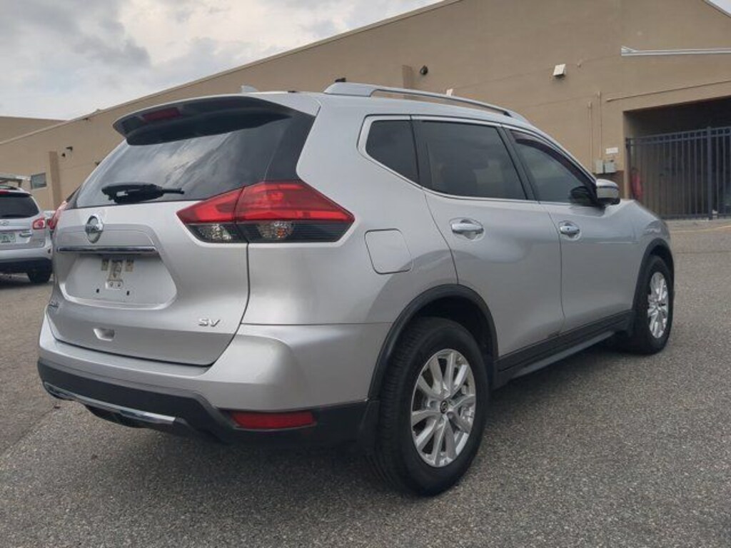 Used 2017 Nissan Rogue SV SUV