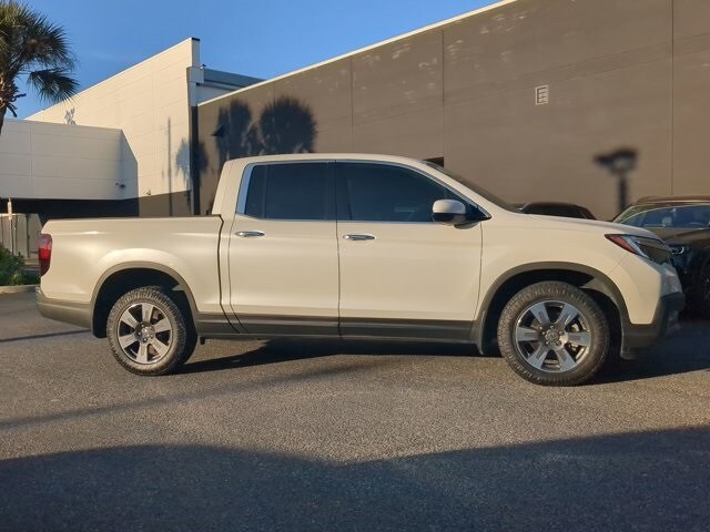 2019 Honda Ridgeline RTL-E photo 2