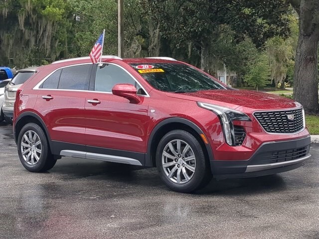 2020 Cadillac XT4 Premium Luxury photo 2