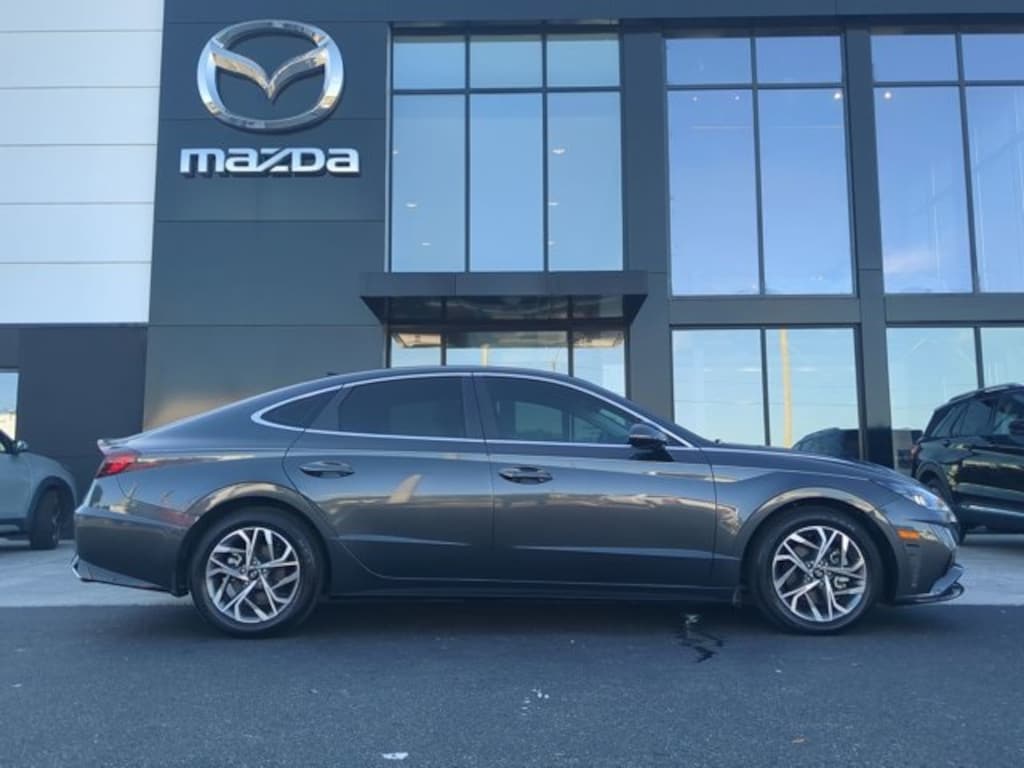 Used 2022 Hyundai Sonata SEL Sedan