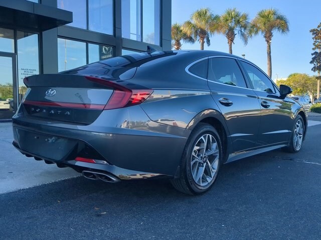 2022 Hyundai Sonata SEL photo 2