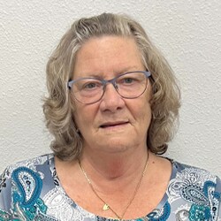 Staff member Linda Fredrick from ID_3a950235e8f4