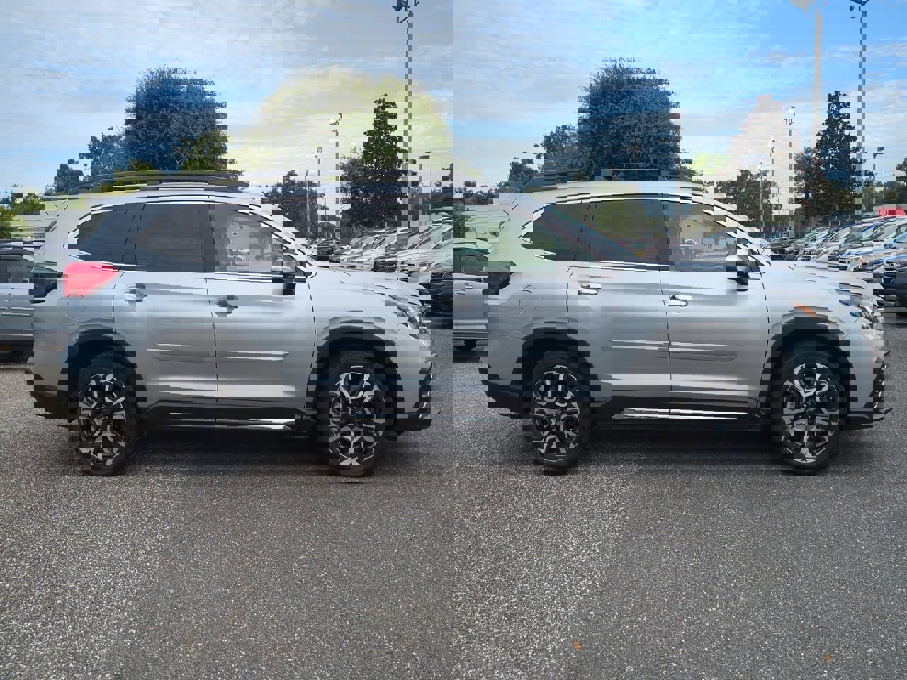 2023 Subaru Ascent Touring photo 2