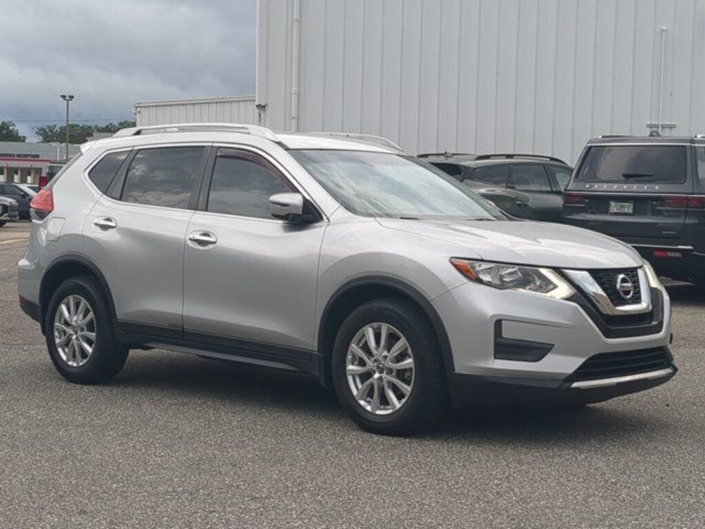 Used 2017 Nissan Rogue SV SUV