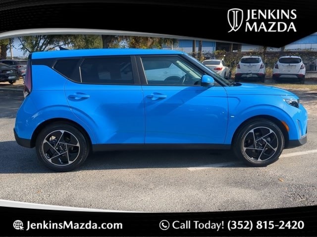 2023 Kia Soul EX's photo