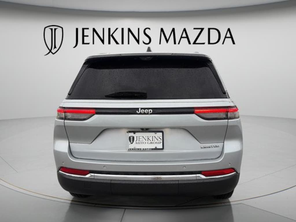 Used 2022 Jeep Grand Cherokee Limited SUV