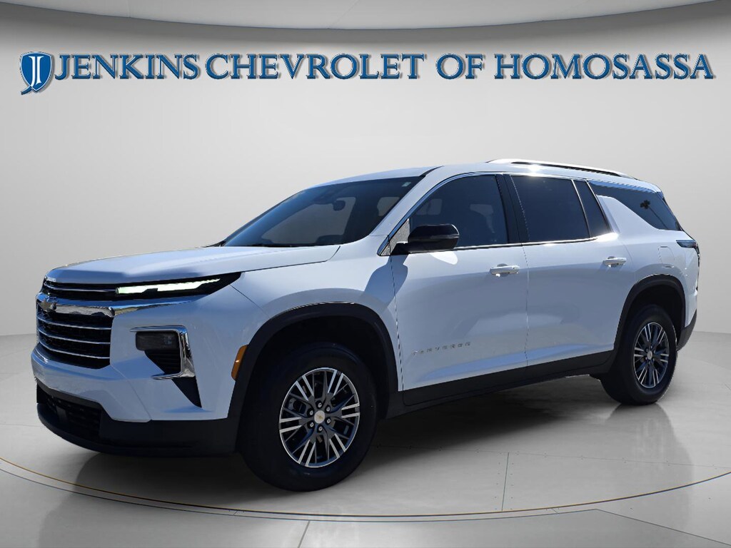 Used 2025 Chevrolet Traverse LT SUV