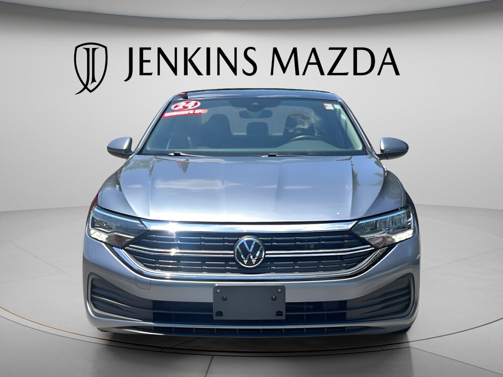 Used 2024 Volkswagen Jetta 1.5T SE Sedan