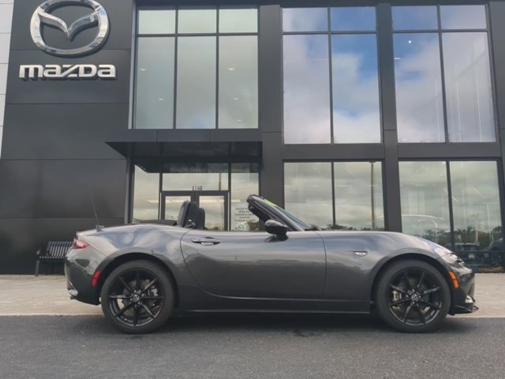 Used 2021 Mazda MX-5 Miata Club Convertible
