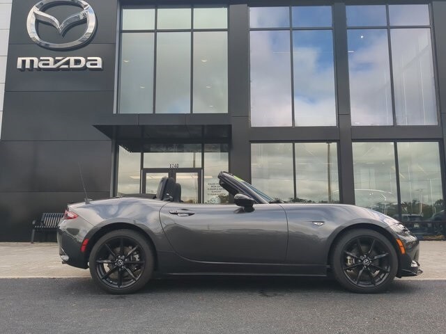 2021 Mazda MX-5 Miata Miata photo 2