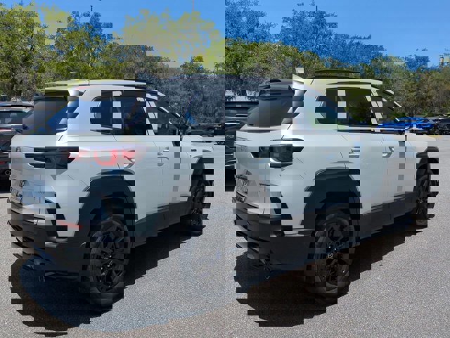 2025 Mazda CX-50 Premium photo 3