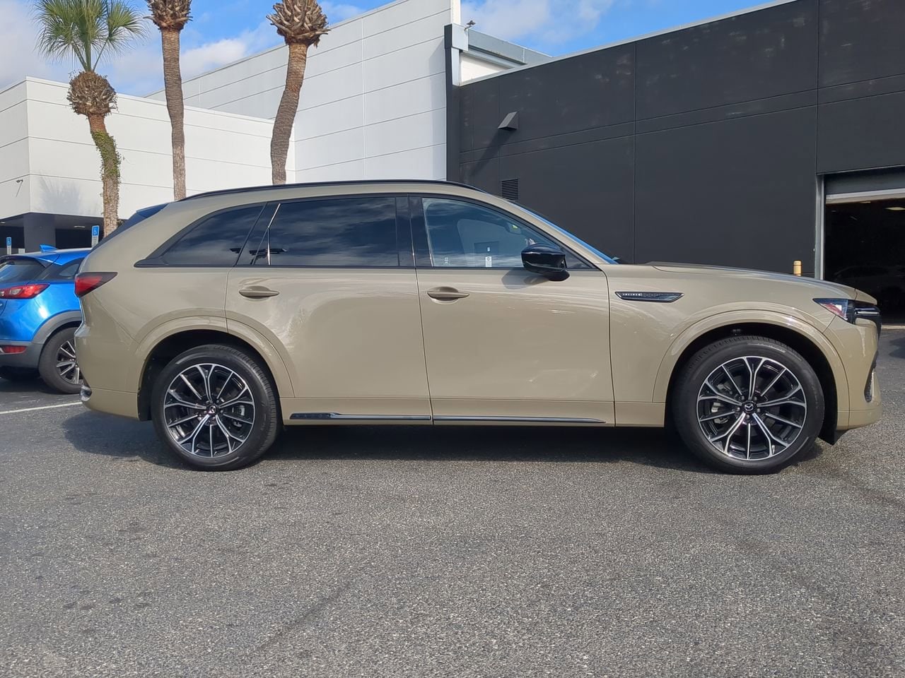 2025 Mazda CX-70 3.3 Turbo Premium S AWD's photo