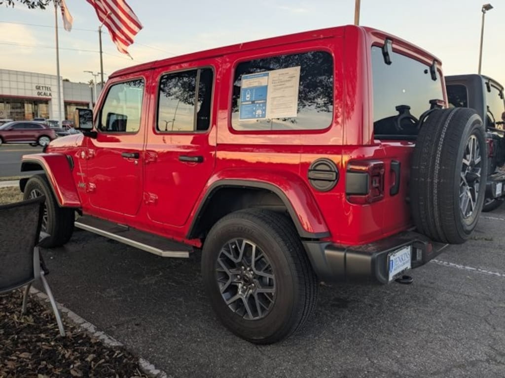 Used 2024 Jeep Wrangler Sahara SUV