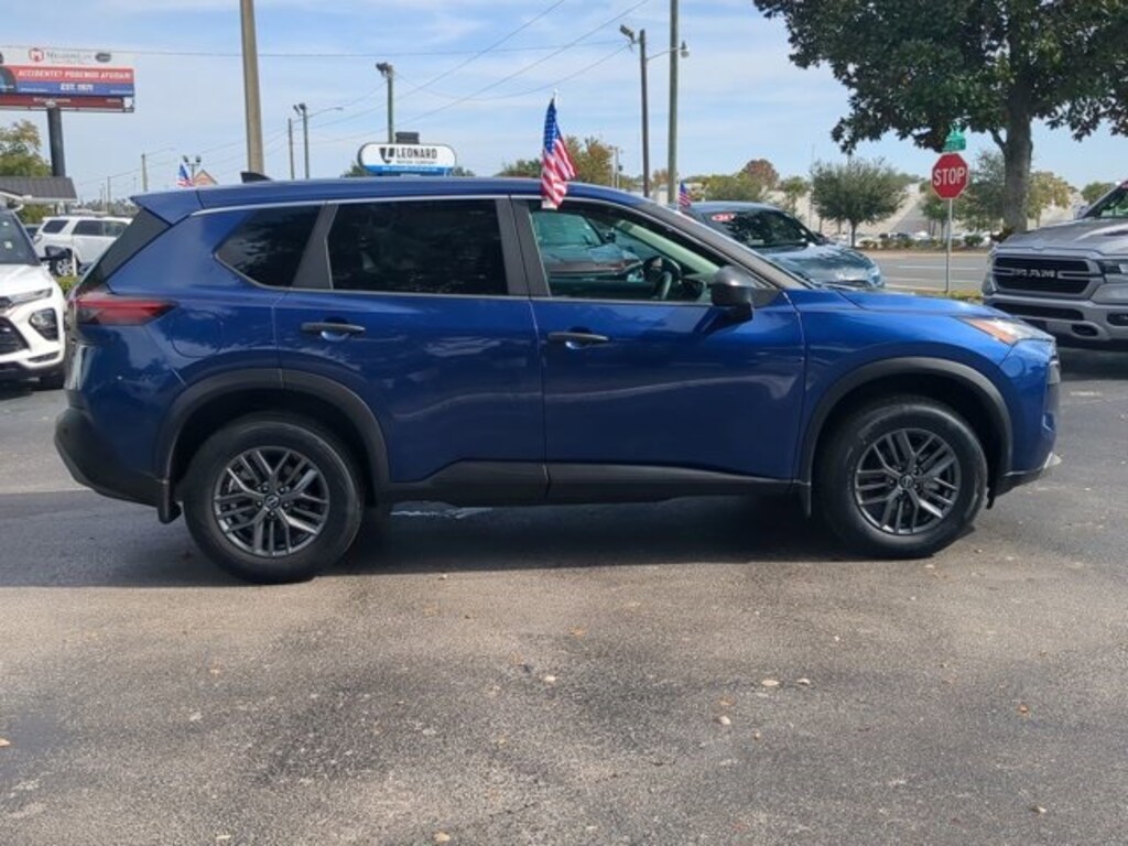 Used 2023 Nissan Rogue S SUV