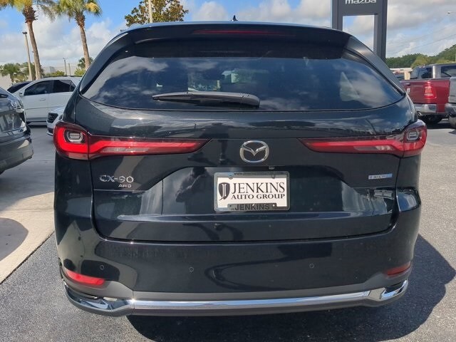 2024 Mazda CX-90 Plug-in Hybrid Premium photo 4