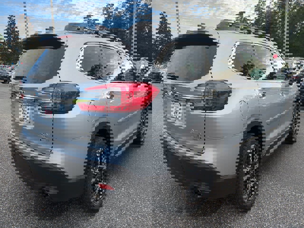 2023 Subaru Ascent Touring photo 3