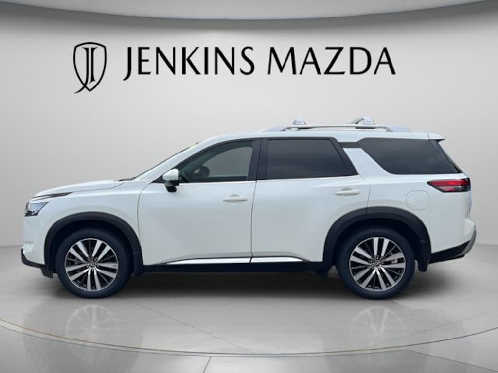 Used 2022 Nissan Pathfinder Platinum SUV