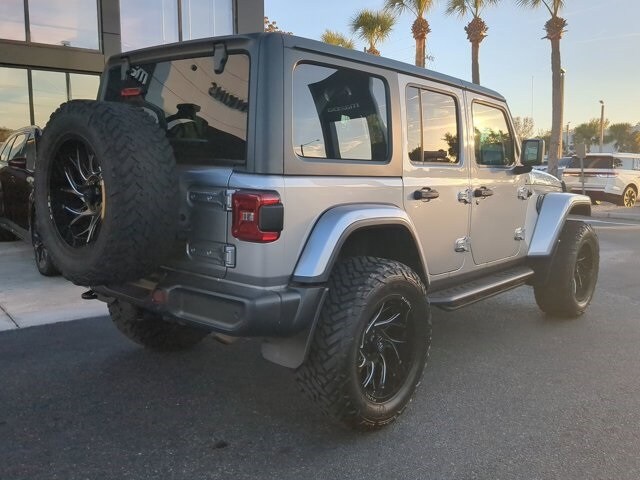 2020 Jeep Wrangler Unlimited Sahara photo 3