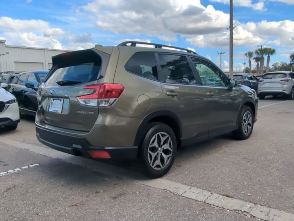 Used 2023 Subaru Forester Premium SUV