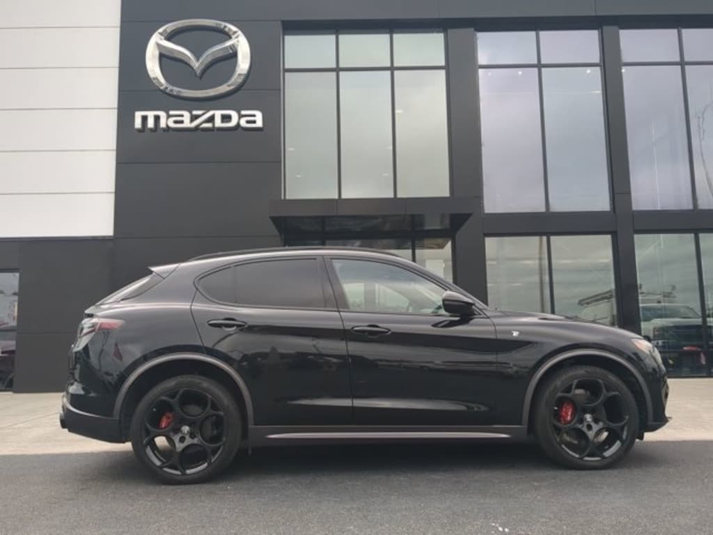 Used 2024 Alfa Romeo Stelvio Ti SUV
