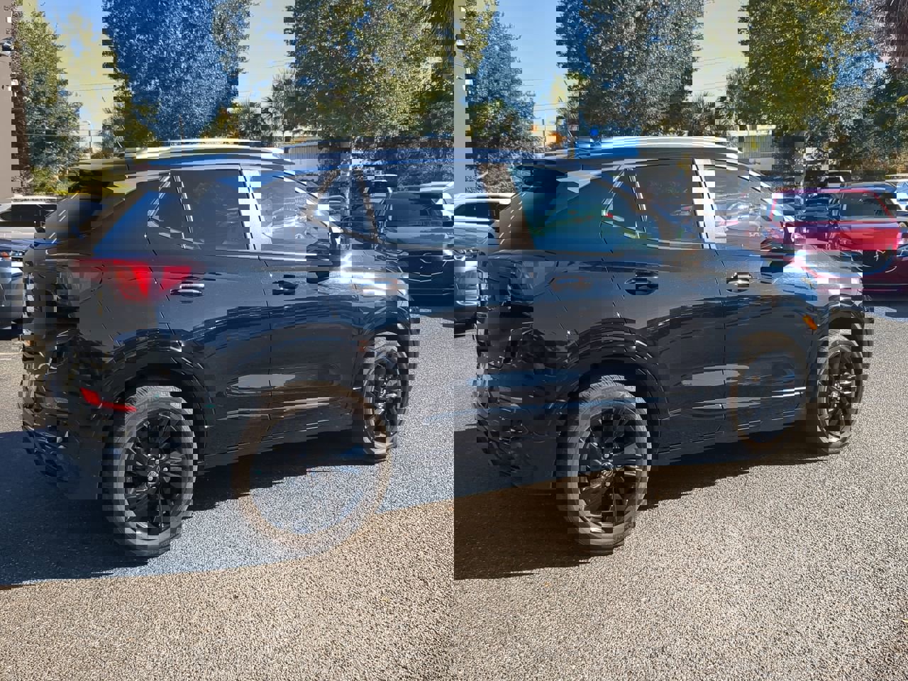 2024 Buick Encore GX Sport Touring photo 2