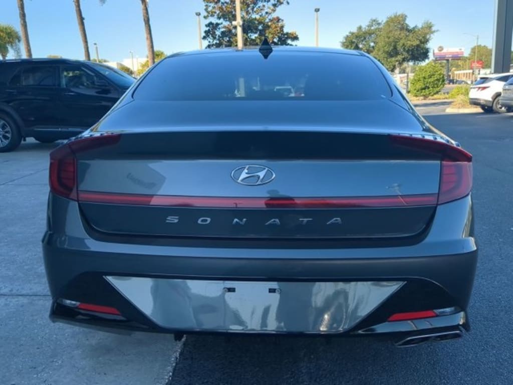 Used 2022 Hyundai Sonata SEL Sedan