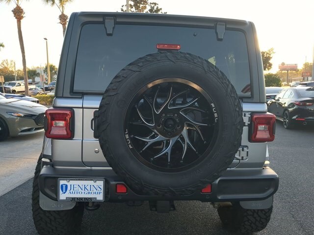 2020 Jeep Wrangler Unlimited Sahara photo 4