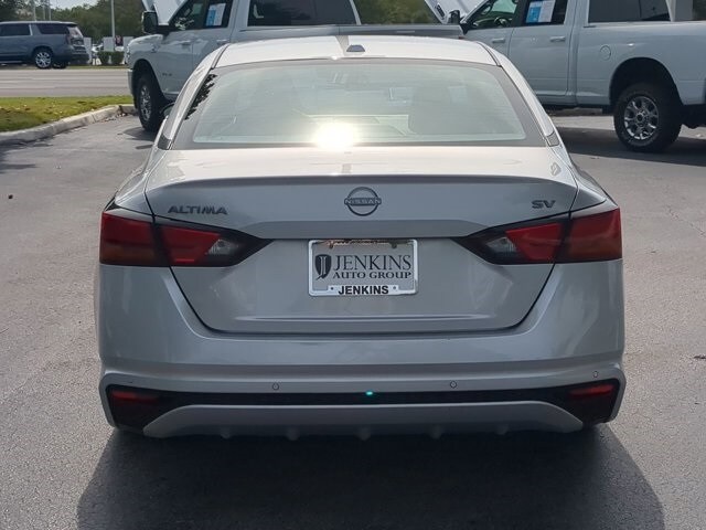 2024 Nissan Altima 2.5 SV photo 4